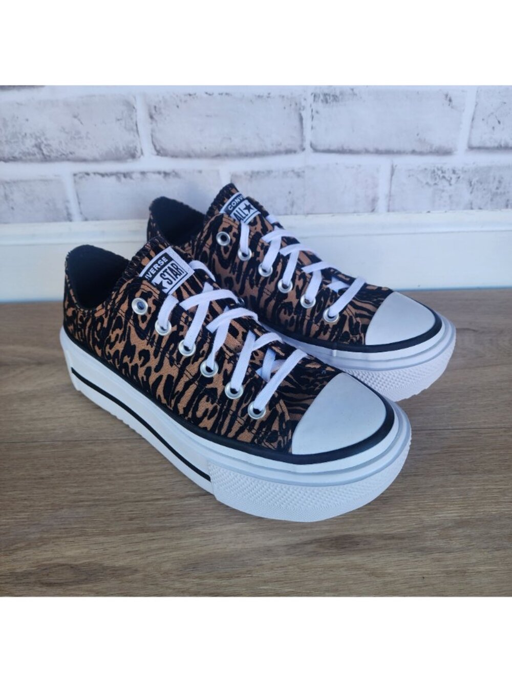 Converse Chuck Taylor Lift Double Stack Low Sz 6 Men Shoes Sneaker Black A16405C - Picture 2 of 9